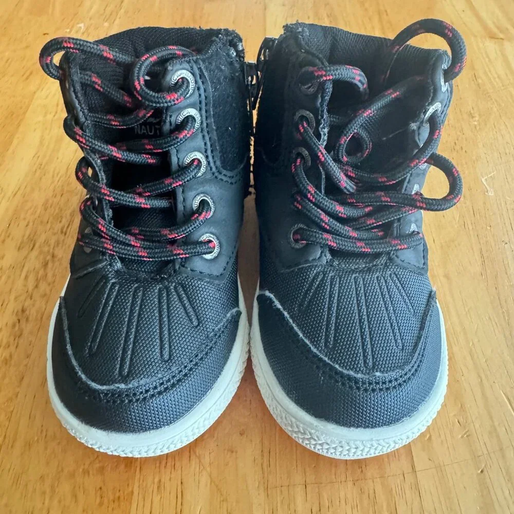 Nautica Titan Toddler boots sz 5 US black‎ drawstring snowboots